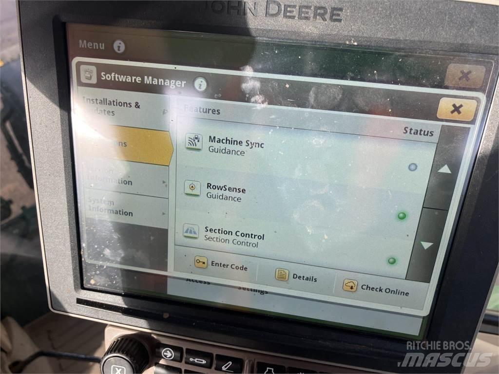 John Deere 6215R Traktorer
