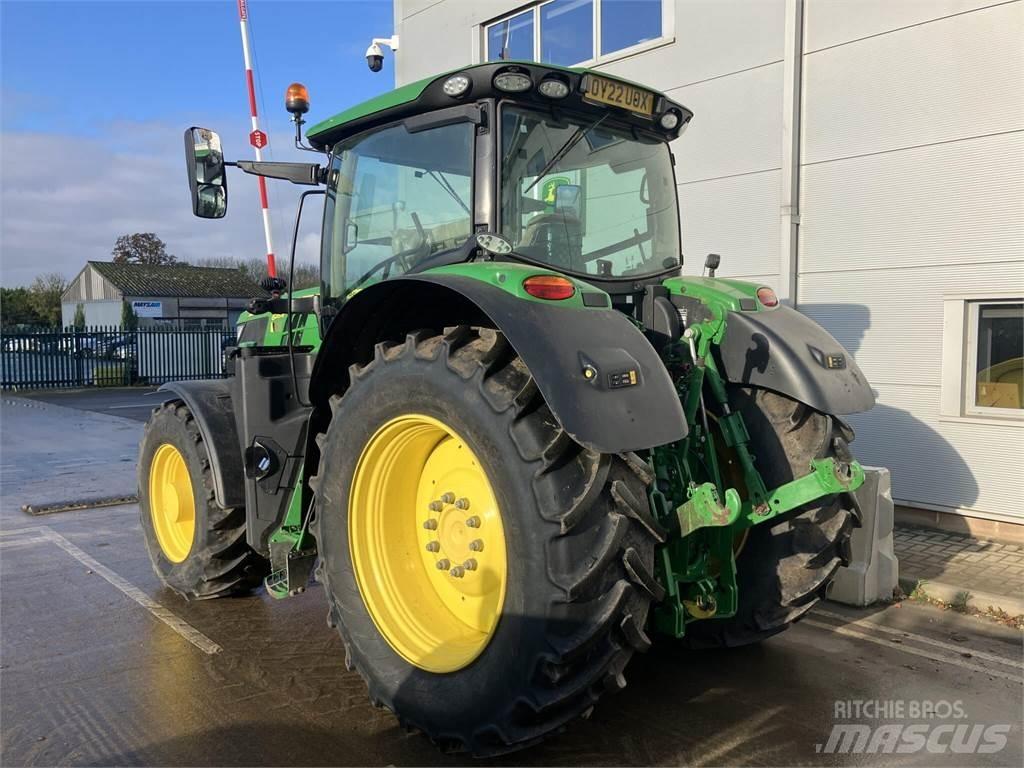 John Deere 6215R Traktorer