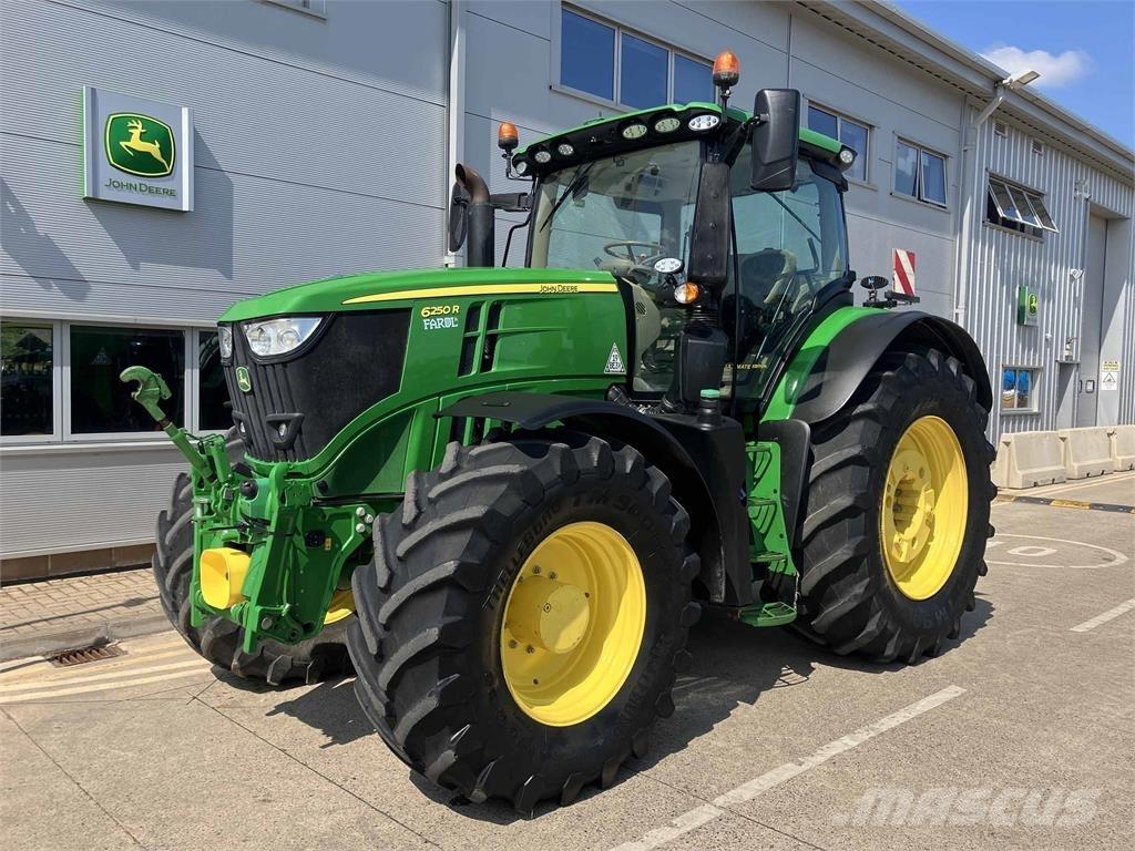 John Deere 6250R Traktorer