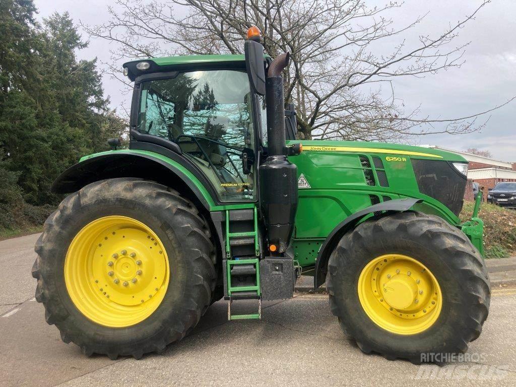John Deere 6250R Traktorer