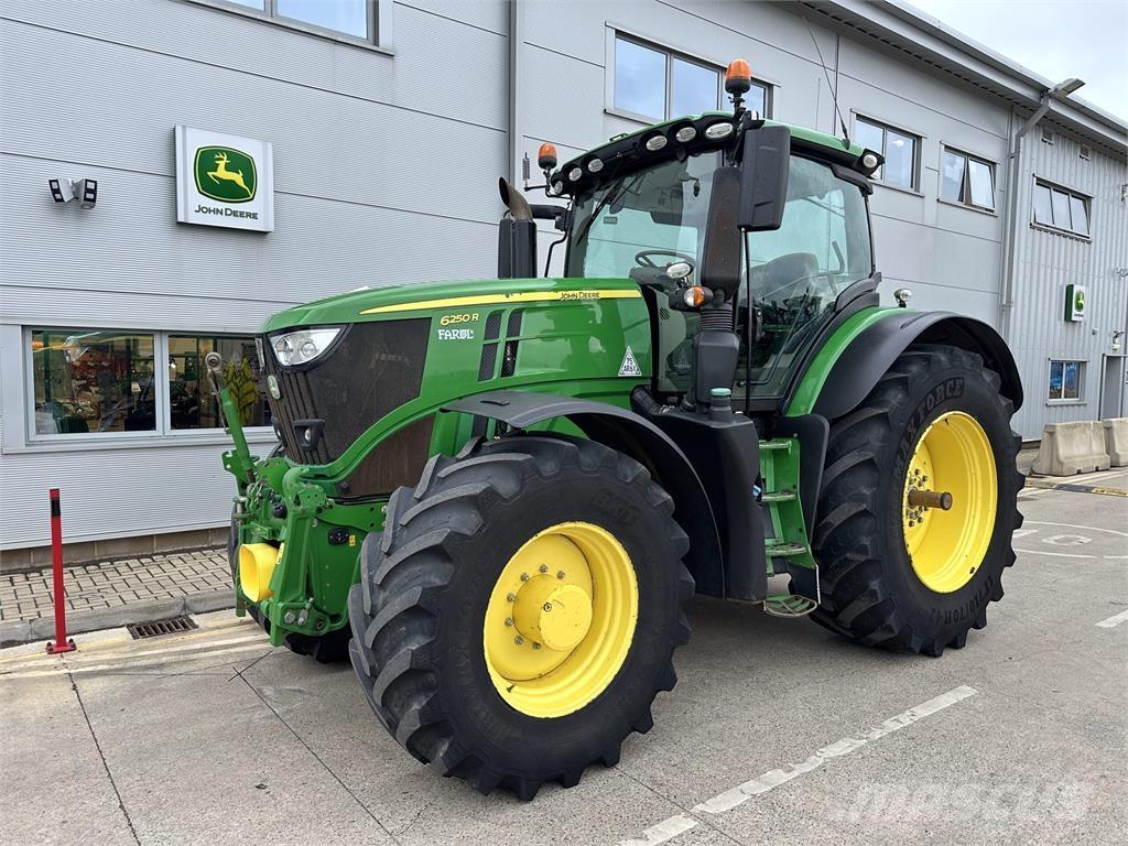 John Deere 6250R Traktorer