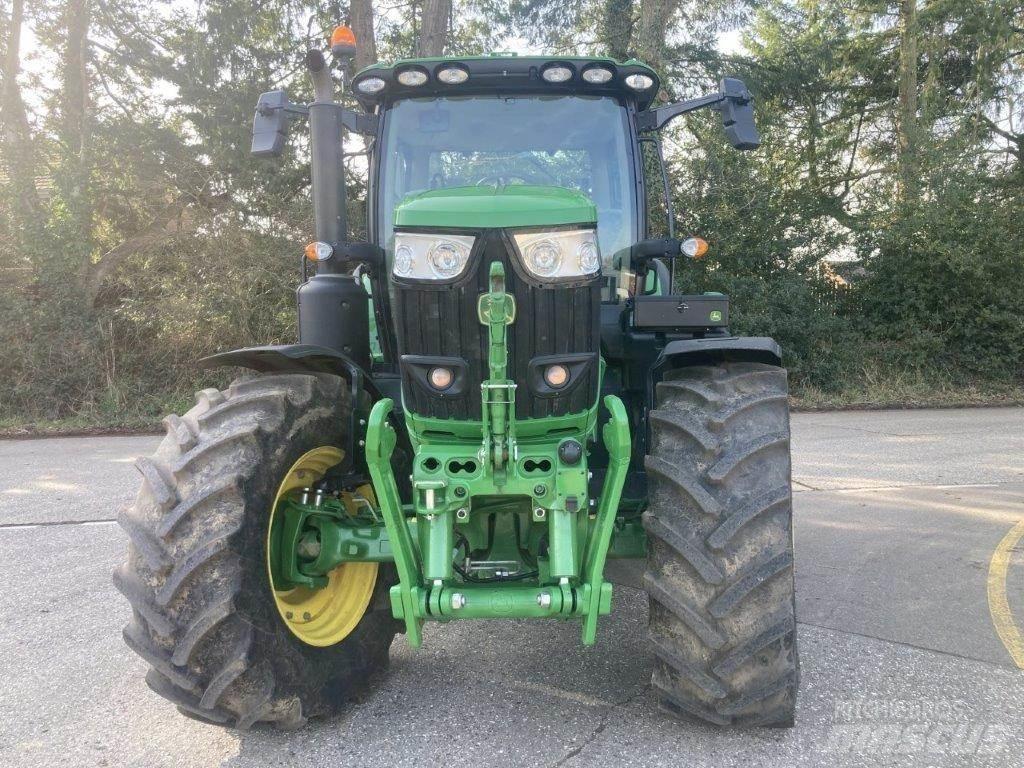 John Deere 6R 215 Traktorer