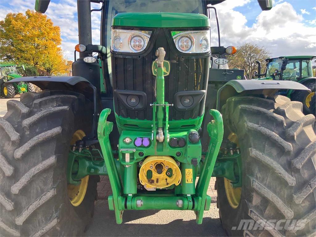 John Deere 6R 215 Traktorer