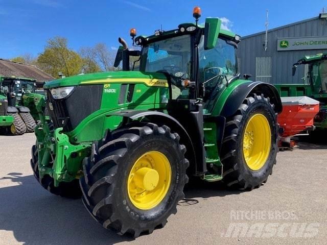 John Deere 6R 215 Traktorer