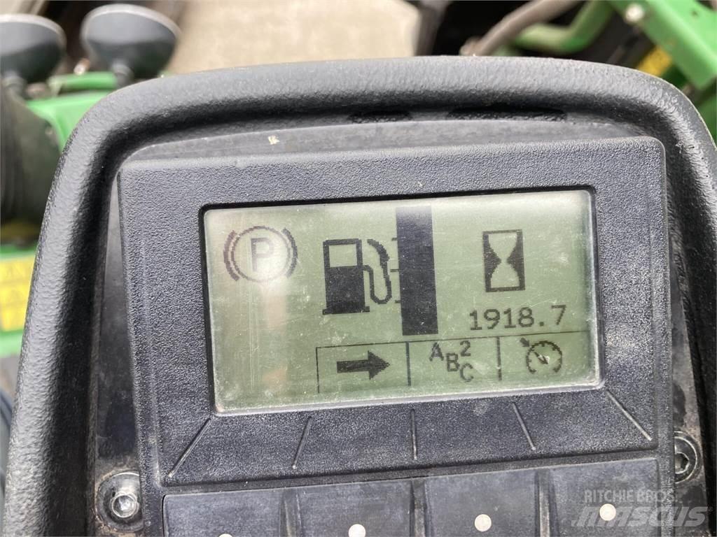 John Deere 7500AE Gå-bak gressklippere