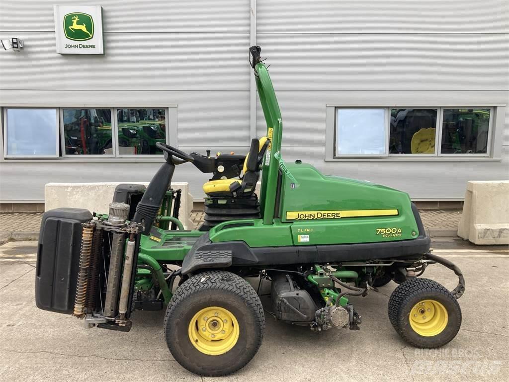 John Deere 7500AE Gå-bak gressklippere