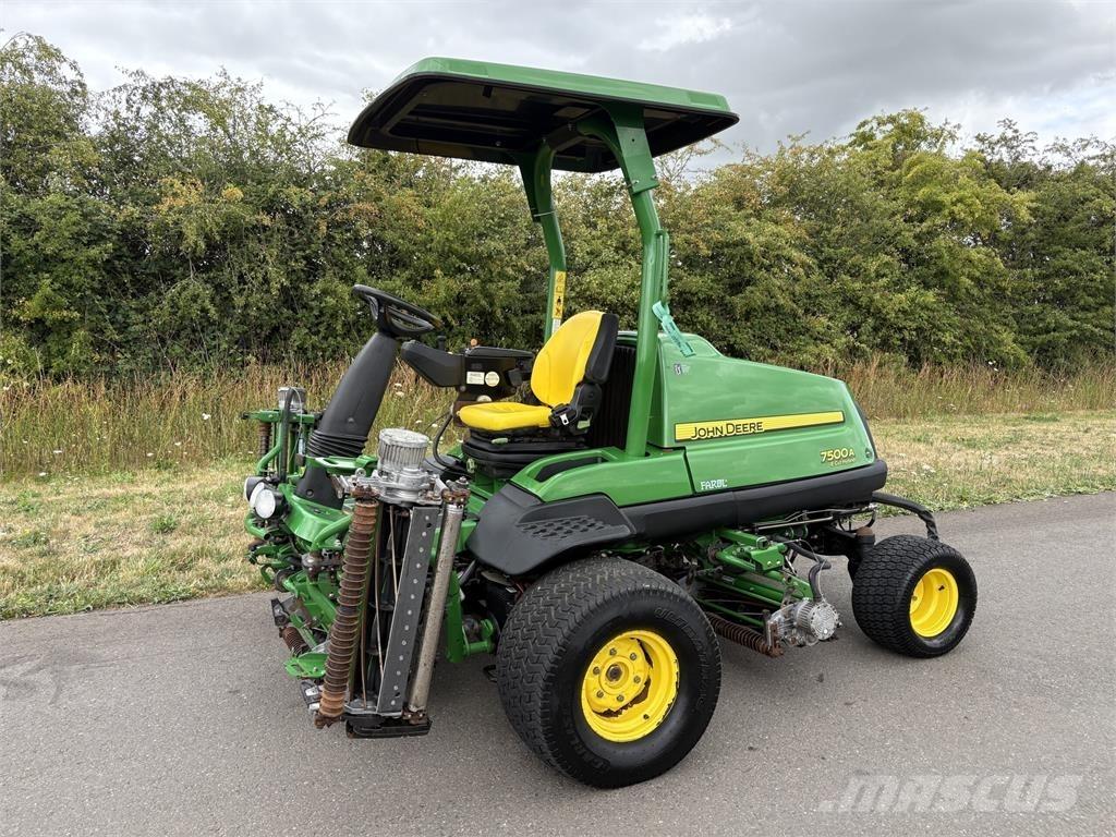 John Deere 7500AE Gå-bak gressklippere