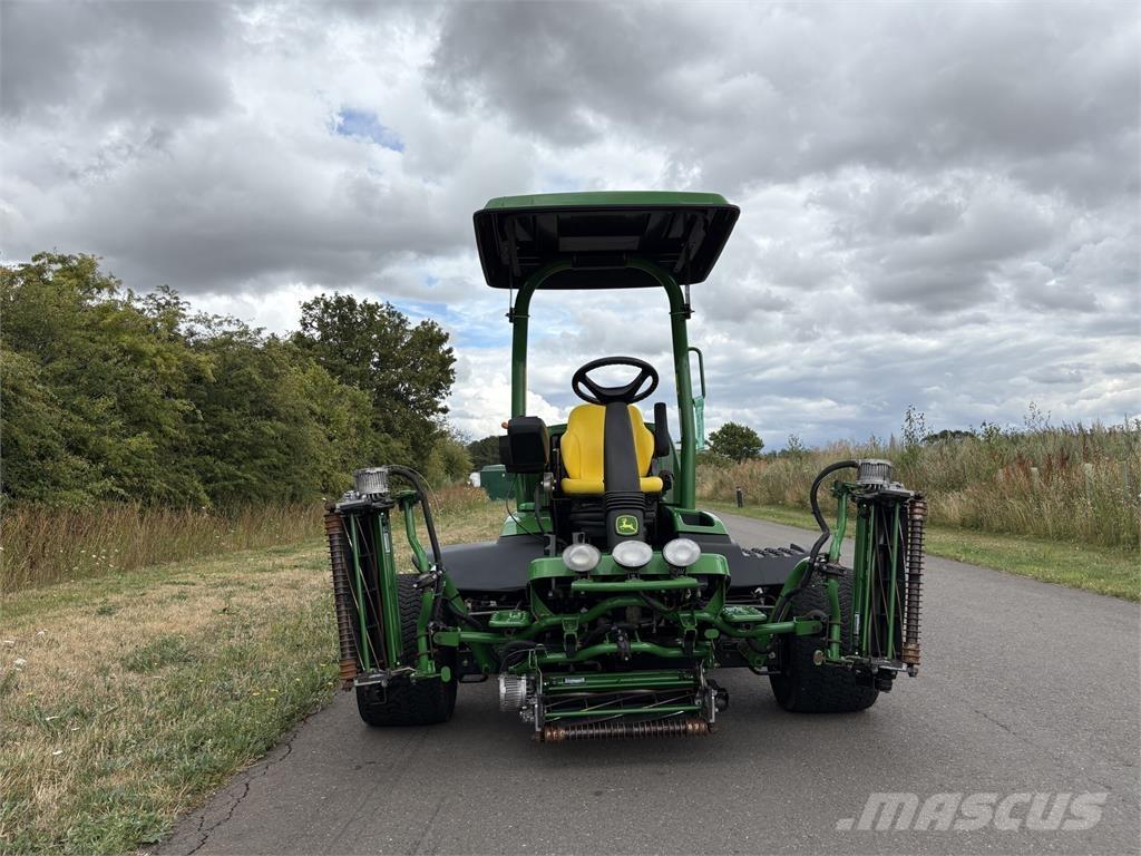 John Deere 7500AE Gå-bak gressklippere