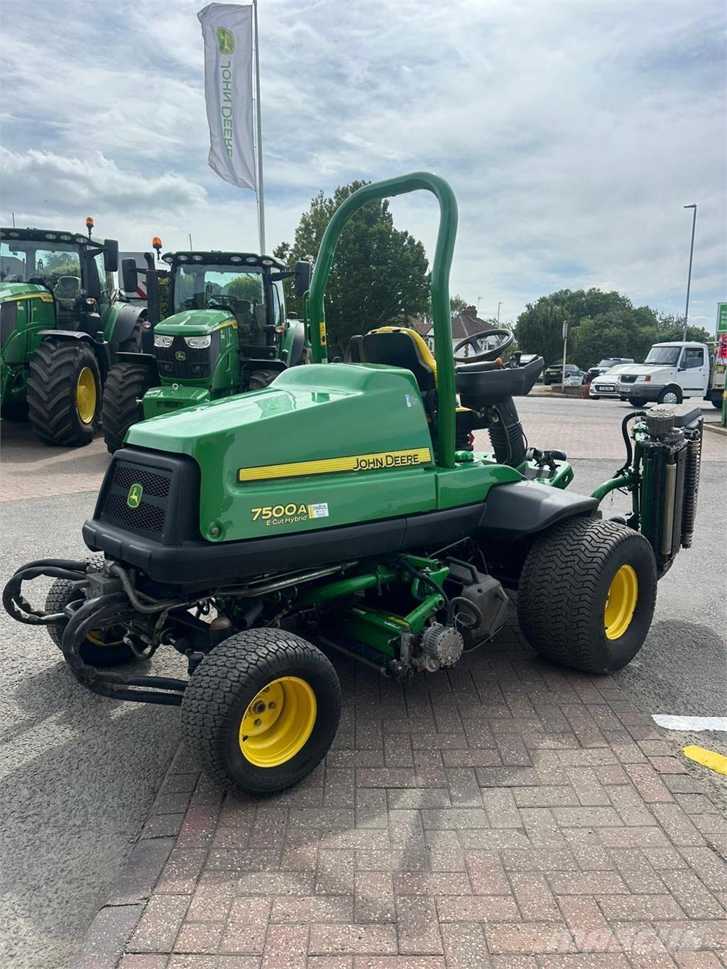 John Deere 7500AE Gå-bak gressklippere