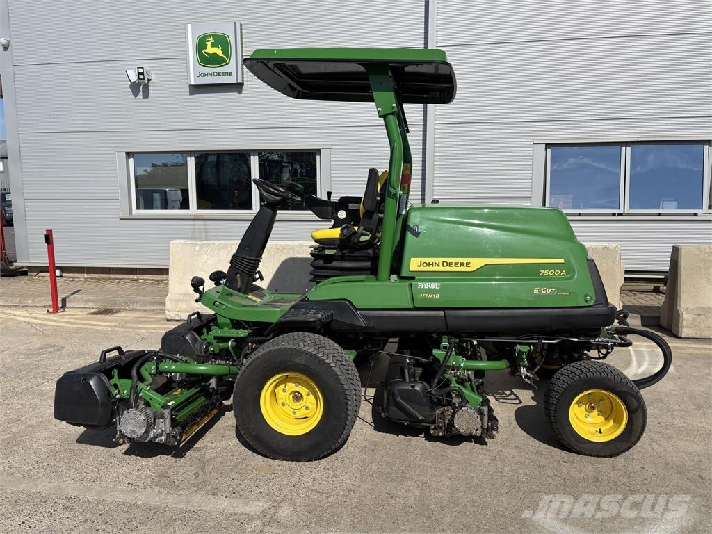 John Deere 7500AE Gå-bak gressklippere
