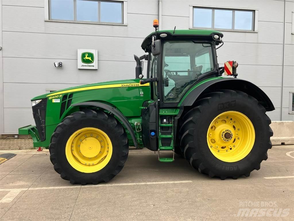 John Deere 8400R Traktorer
