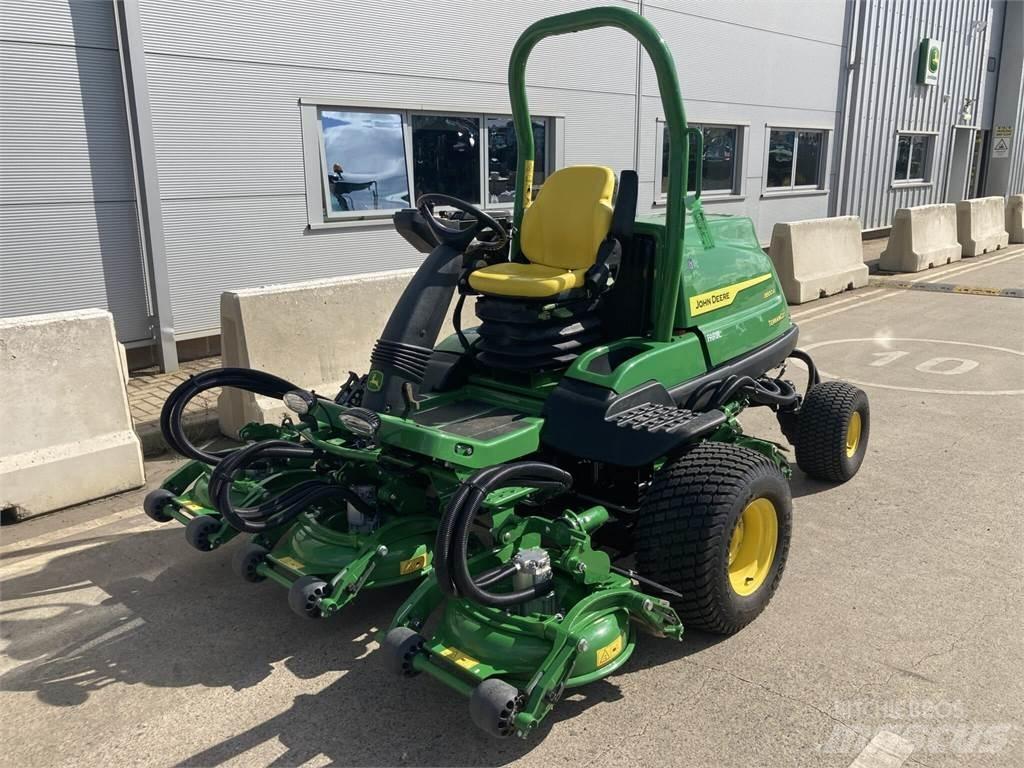 John Deere 8800A Gå-bak gressklippere