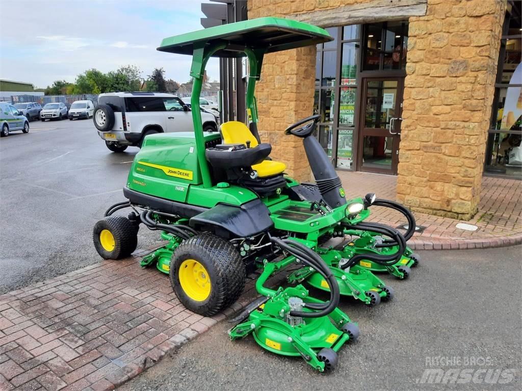 John Deere 8800A Gå-bak gressklippere