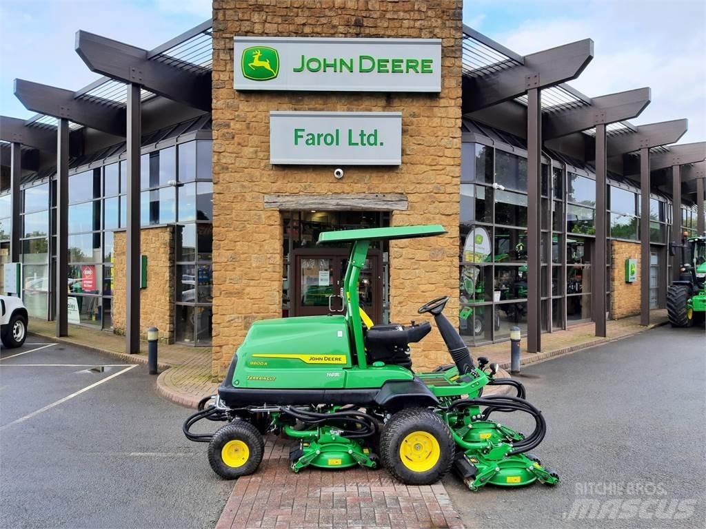 John Deere 8800A Gå-bak gressklippere