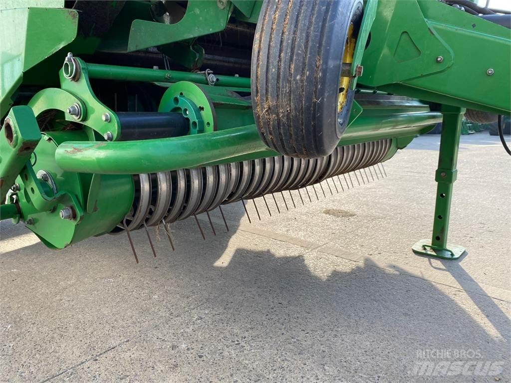 John Deere 960 Firkantpresser
