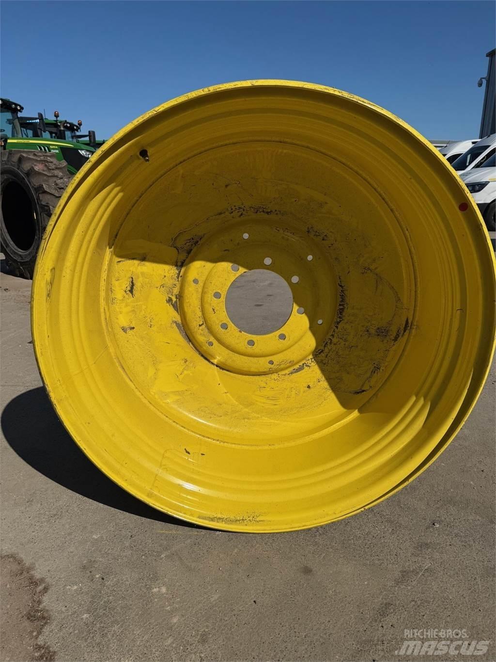 John Deere Example Dekk, hjul og felger