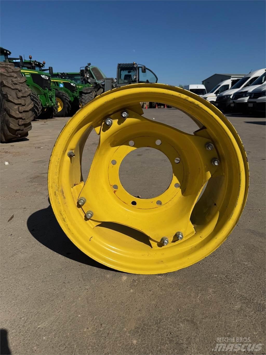 John Deere Example Dekk, hjul og felger