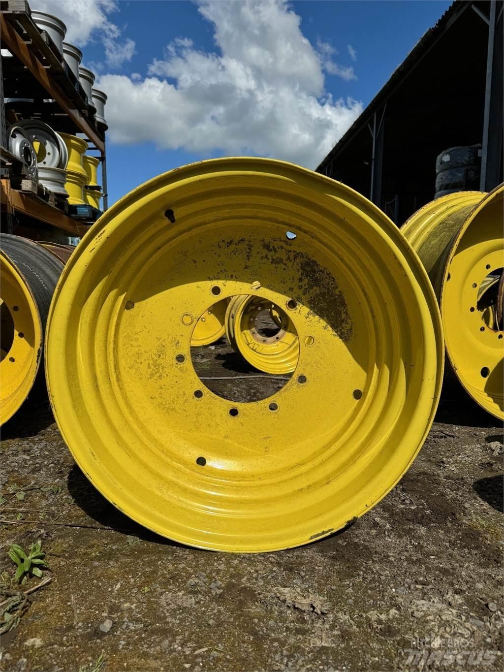 John Deere Example Dekk, hjul og felger