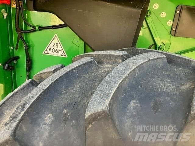 John Deere S690 TM Skurtreskere
