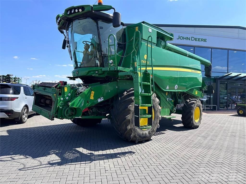 John Deere T670i HM Skurtreskere