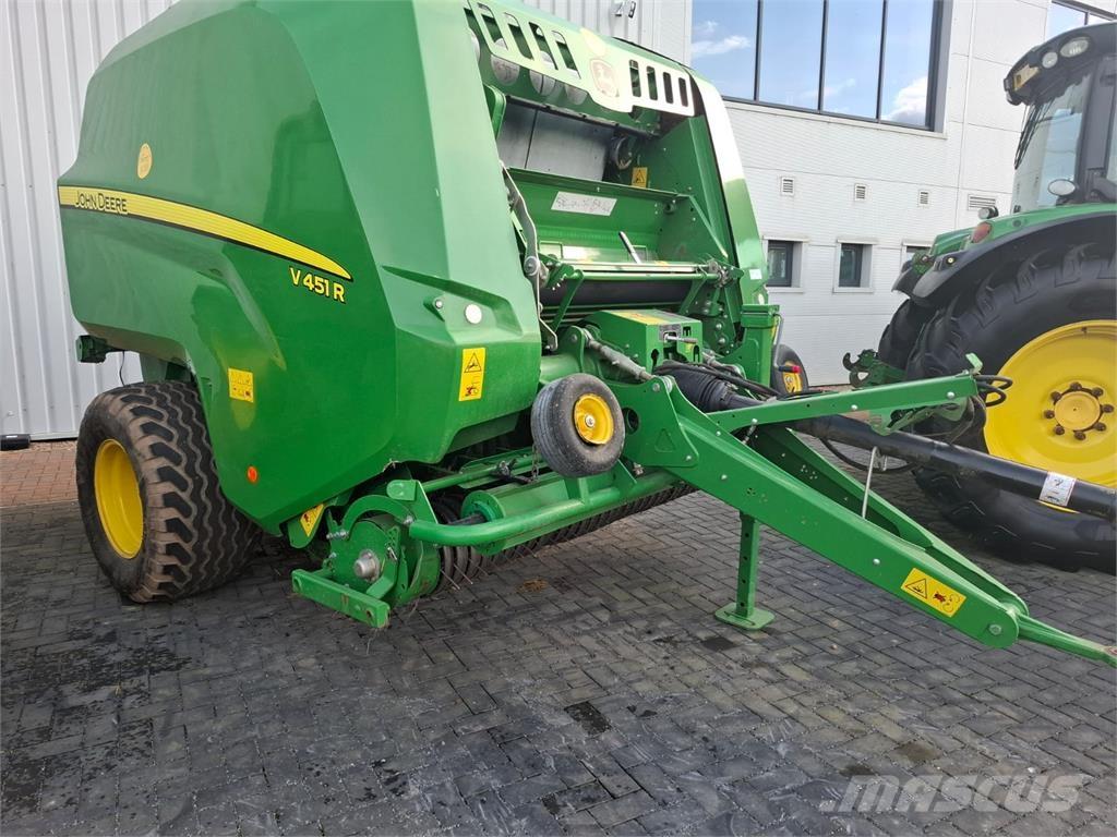 John Deere V451R Firkantpresser