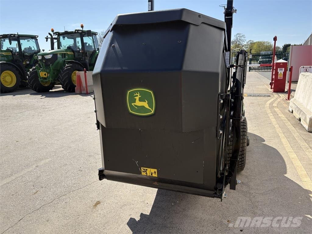 John Deere X950R Sitteklippere