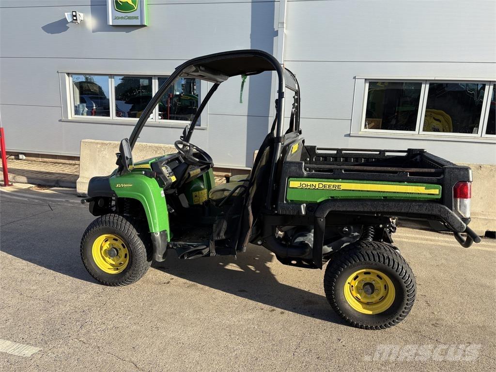 John Deere XUV855M Redskapsbærere