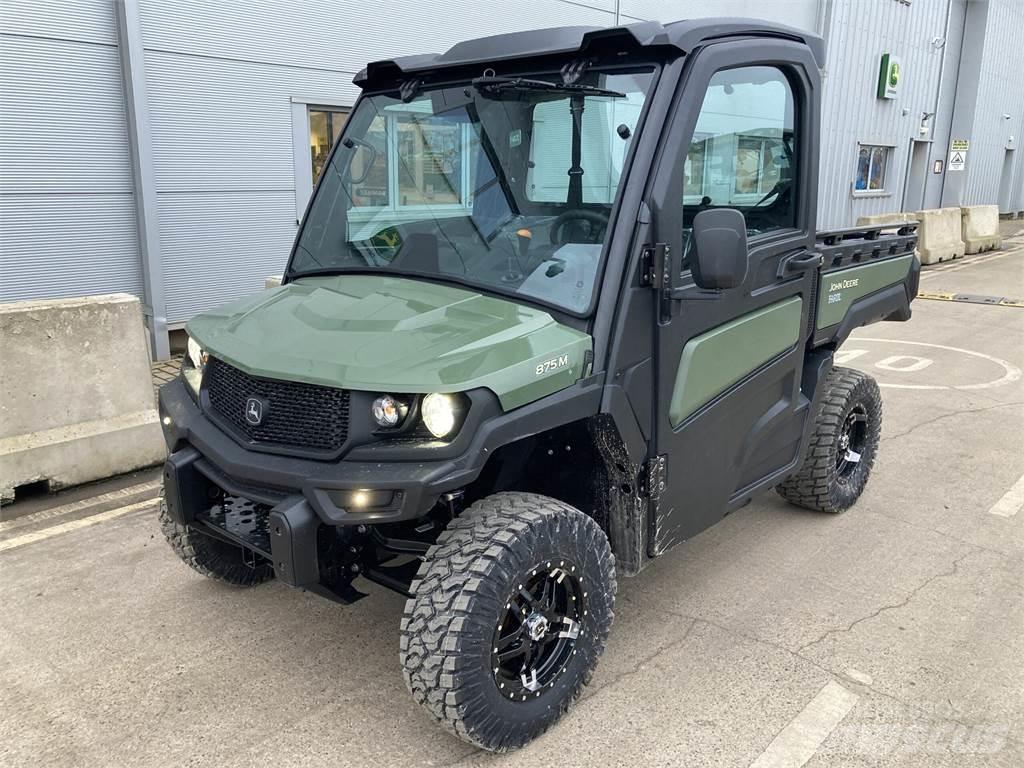 John Deere XUV875M Redskapsbærere