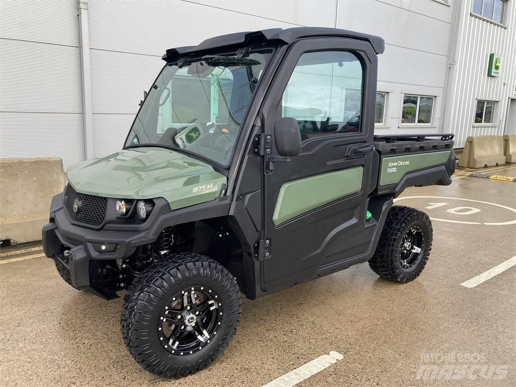 John Deere XUV875M Redskapsbærere