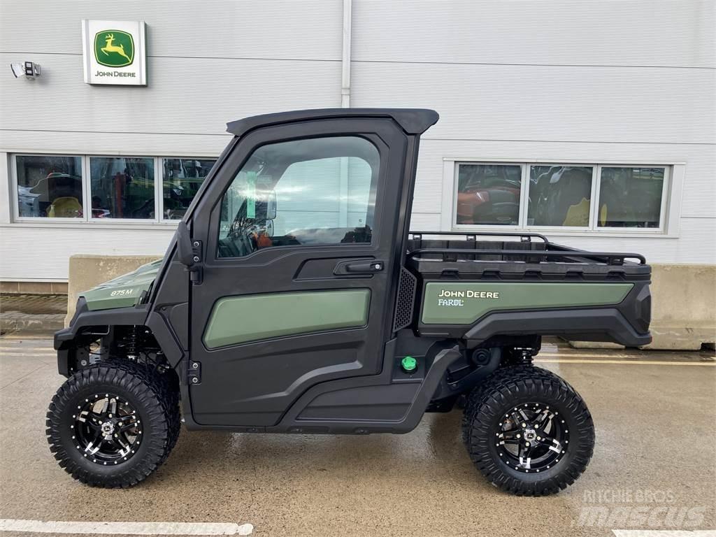 John Deere XUV875M Redskapsbærere