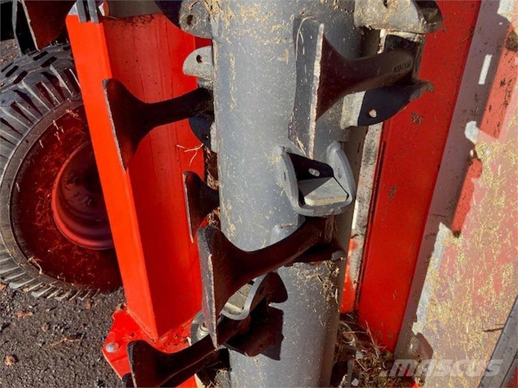 Kuhn RM610R Beitepussere og toppkuttere
