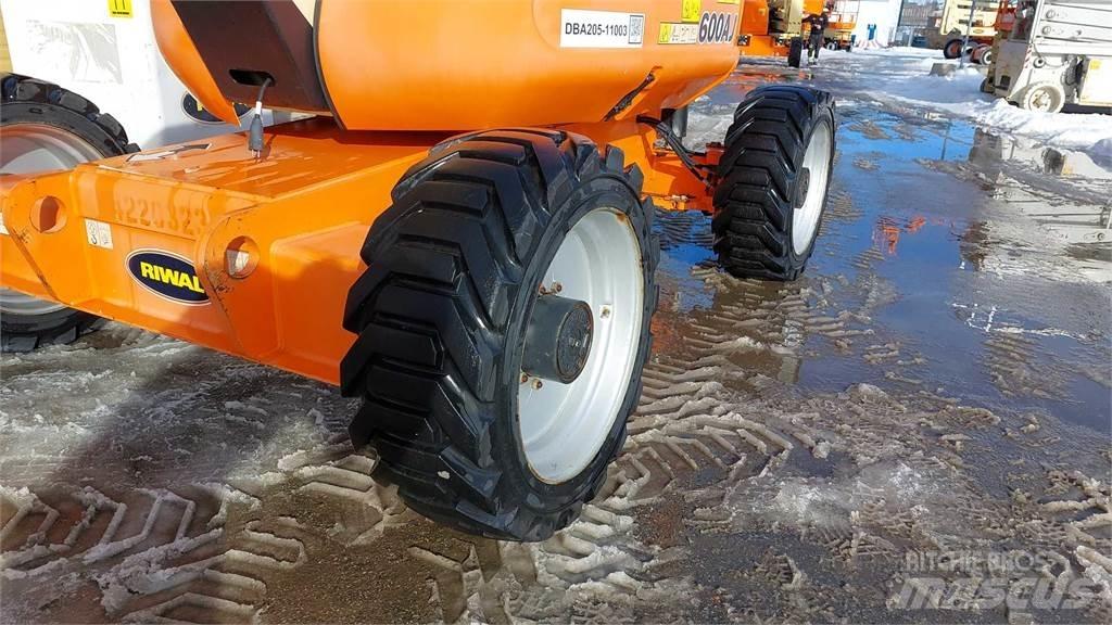 JLG 600AJ Leddede bomlifter