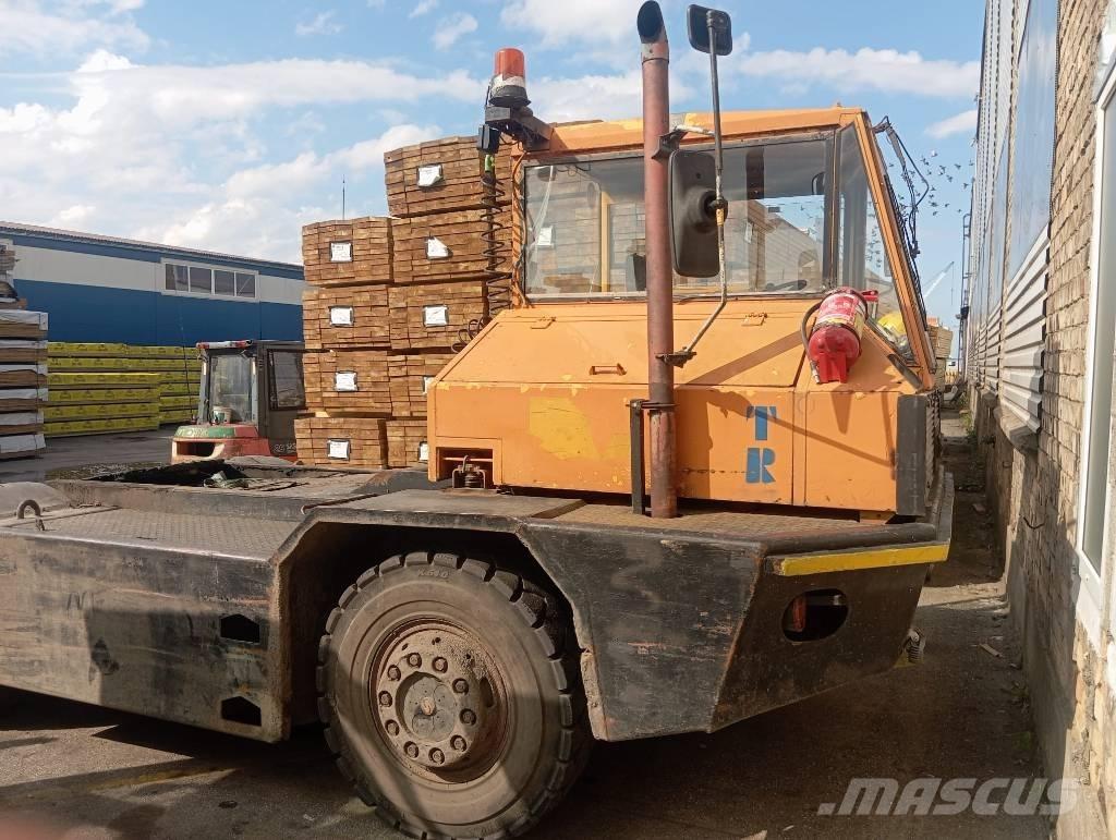 Sisu TR160 AL 4 X4 Terminaltraktor