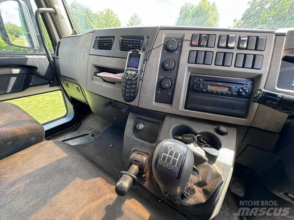 Volvo FL 240 Dyretransport