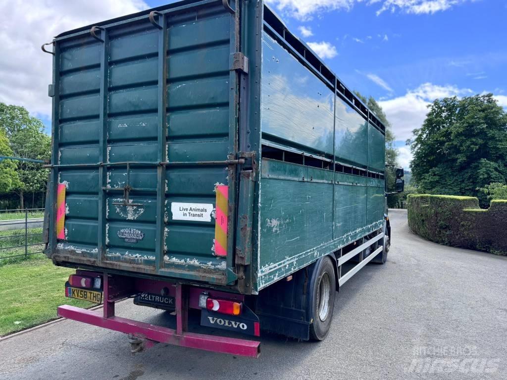Volvo FL 240 Dyretransport