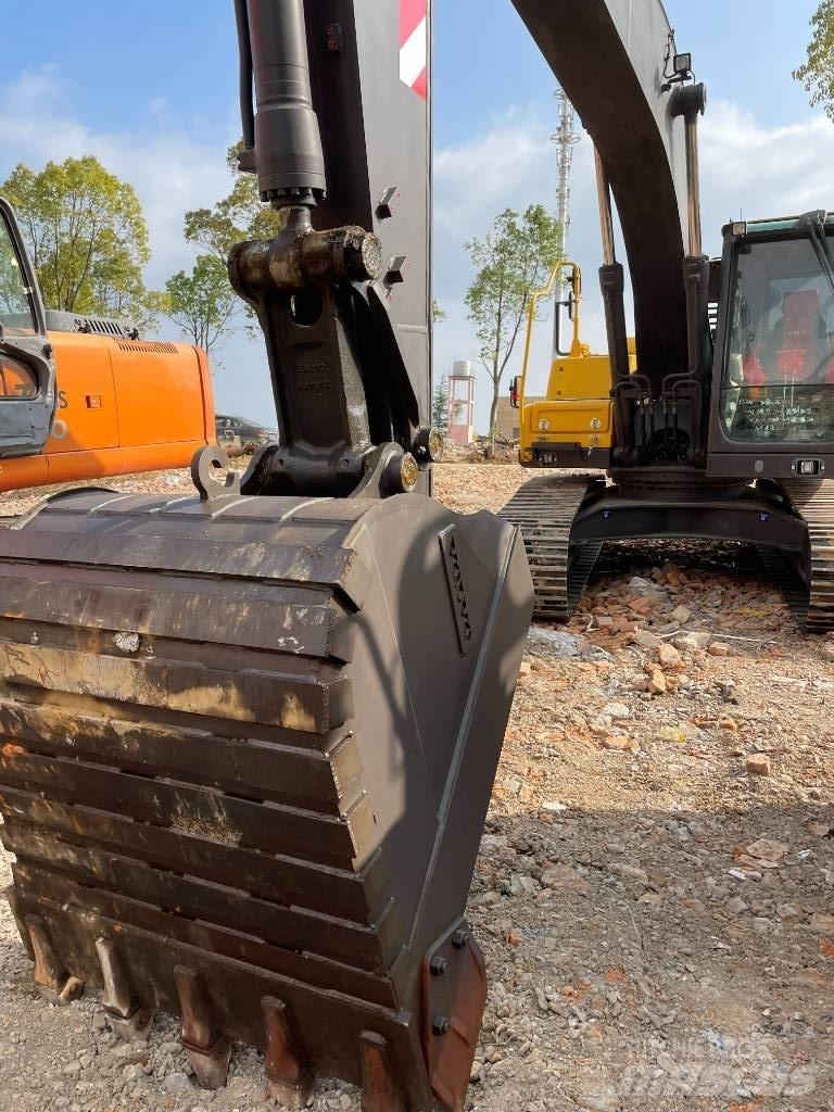 Volvo 220D Beltegraver