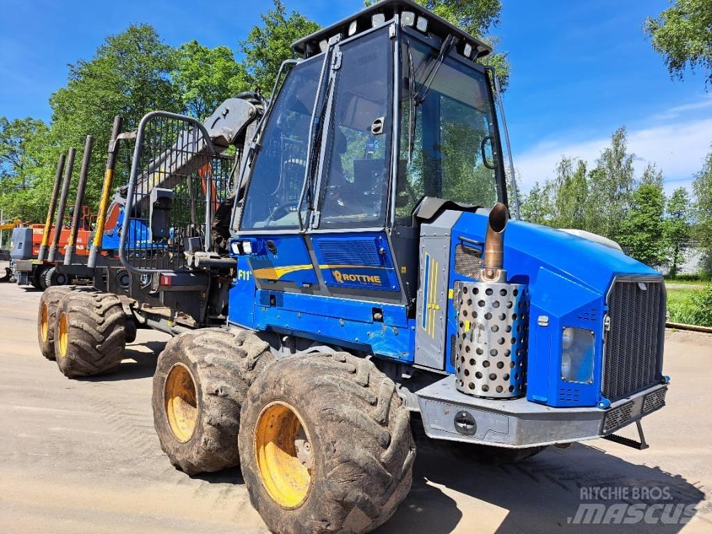 Rottne F11D Lassbærere