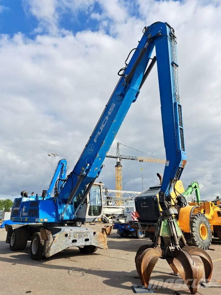 Fuchs MHL350E + Polyp Gravemaskiner for avfallshåndtering