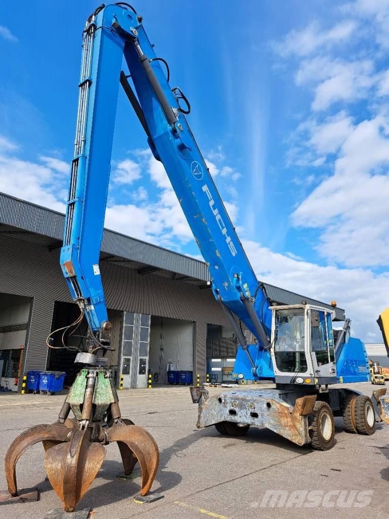 Fuchs MHL350E + Polyp Gravemaskiner for avfallshåndtering