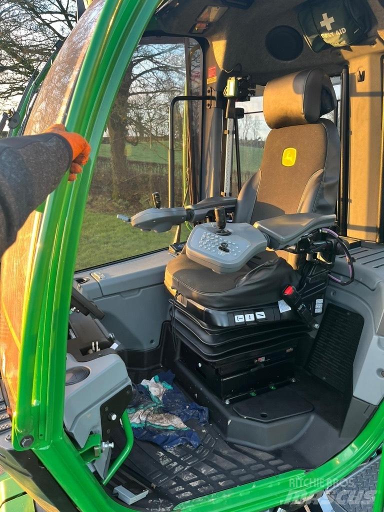 John Deere 1270G 8WD Hogstmaskiner