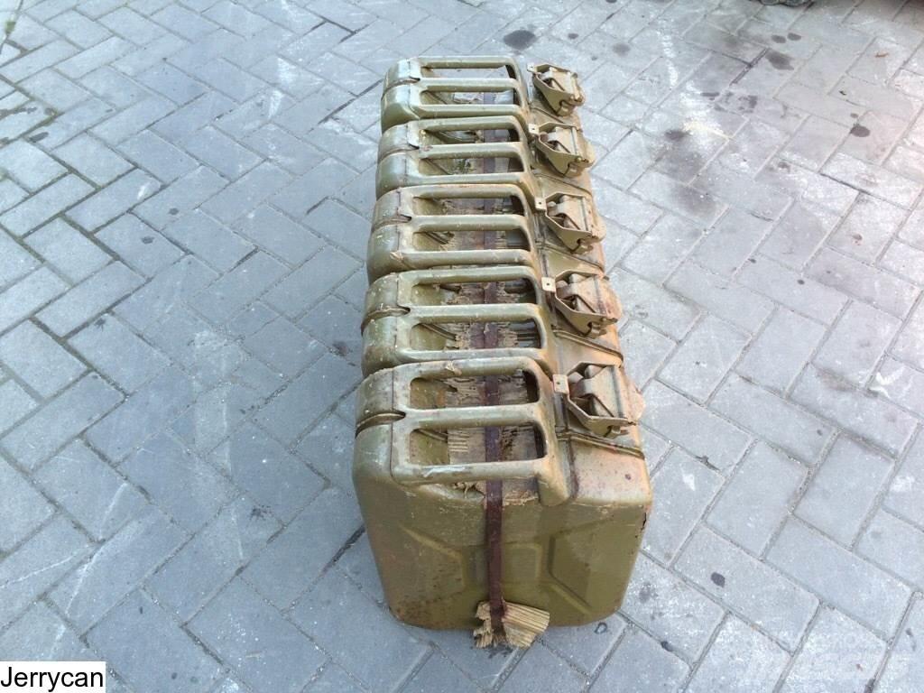  Jerrycan Tank containere