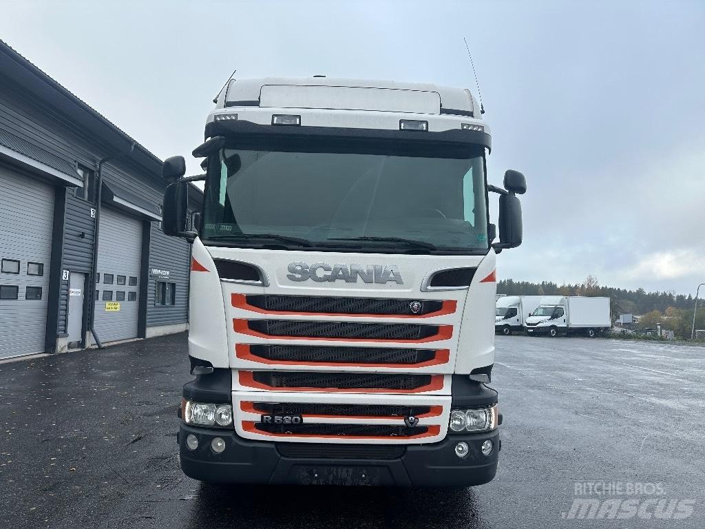 Scania R520 8x2/4 Kabelløft lastebiler