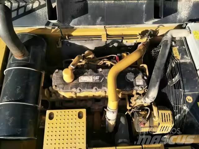 CAT 324 Beltegraver