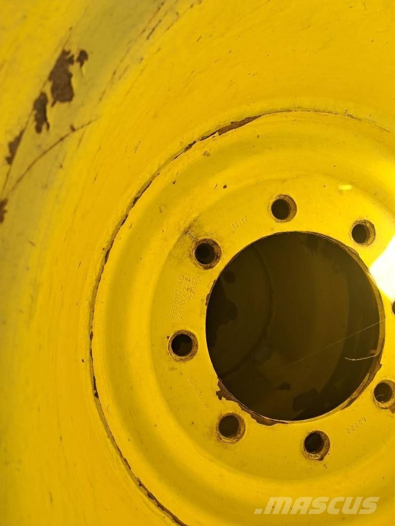 Nokian King F2 Dekk, hjul og felger