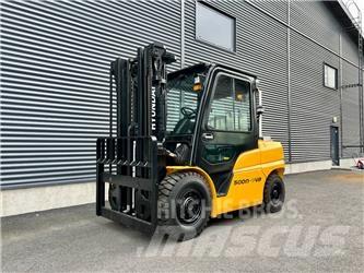 Hyundai 50DN-9VB Diesel Trucker