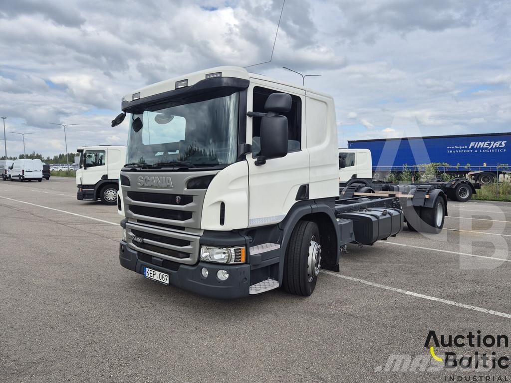 Scania P 450 Chassis