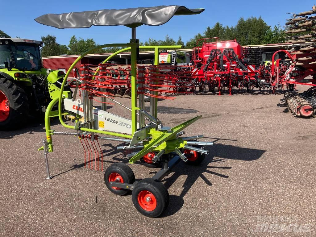 CLAAS Liner 370 Svanser