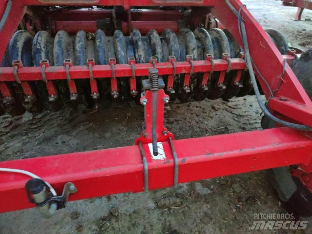 Horsch JOCKER 12 RT Skålharver