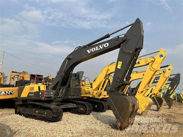 Volvo EC240 Beltegraver