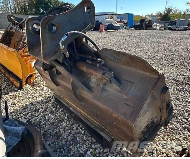 Komatsu PW160-7EO Traktorgravere